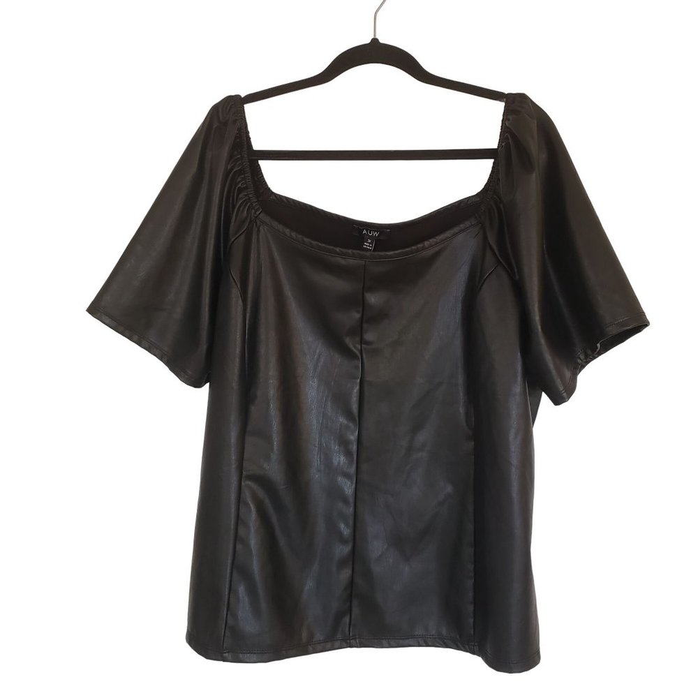 Faux Leather Top Size 3X black short‎ sleeve auw